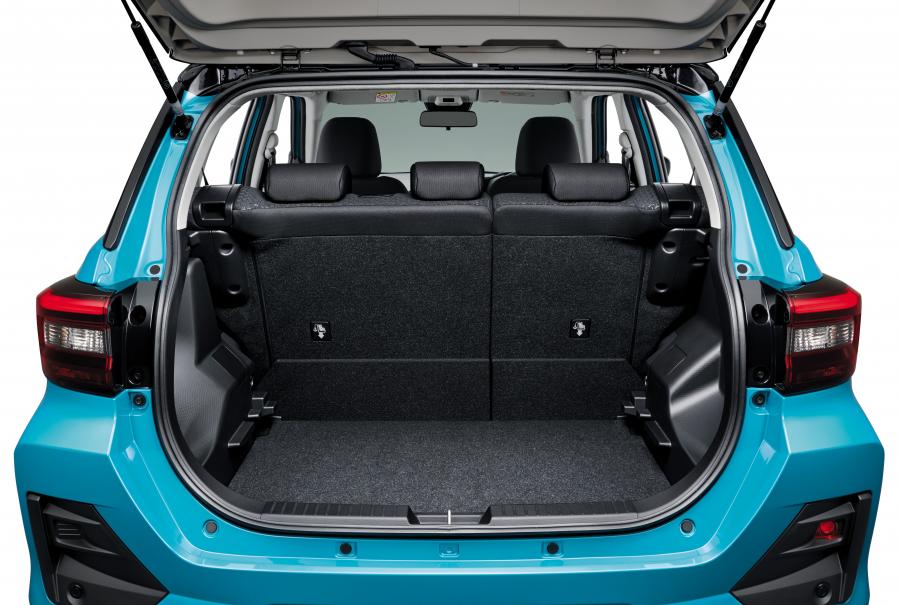 Багажник Toyota Raize Z 2019 года  (фото 10 из 18)